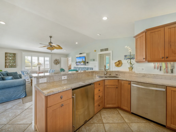 Anna Maria 4 Bedroom Pool House Walk to Beach